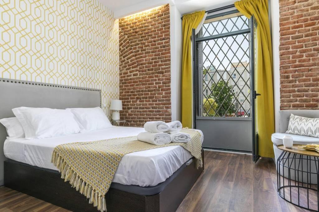 Apartamentos Plaza De Pedro Zerolo I Madrid Buitenkant foto