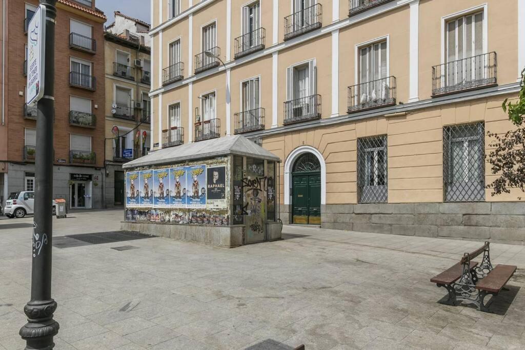 Apartamentos Plaza De Pedro Zerolo I Madrid Buitenkant foto